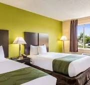 Quality Inn Huntersville near Lake Norman hotel detail image 7