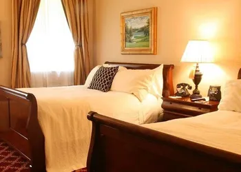 The Martha Washington Inn And Spa hotel thumbnail 7