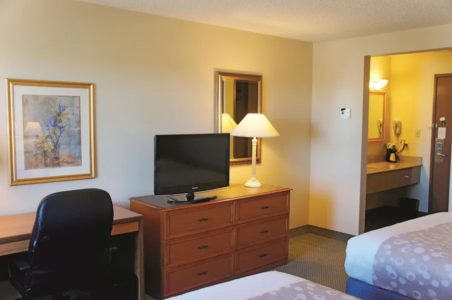 La Quinta Inn & Suites by Wyndham El Paso West Bartlett hotel detail image 6