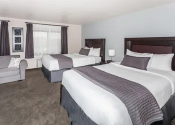Baymont by Wyndham Glenview hotel thumbnail 5