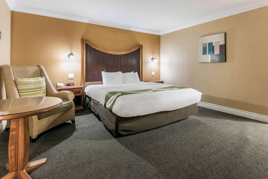 Quality Inn & Suites hotel detail image 6