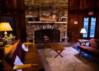 Big Meadows Lodge hotel thumbnail 3