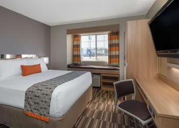 Microtel Inn & Suites by Wyndham Florence hotel thumbnail 8