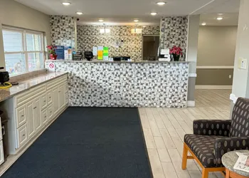 Days Inn by Wyndham Moosic hotel thumbnail 2