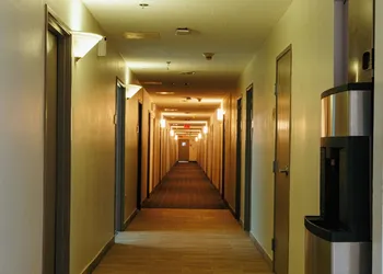 Clarion Pointe-Dillard near Blue Ridge Mountains hotel thumbnail 3