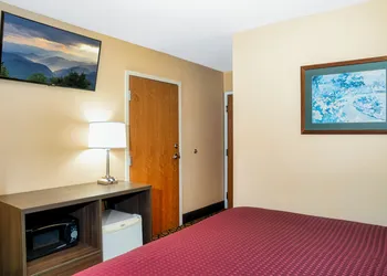 Guest Inn Pigeon Forge hotel thumbnail 6