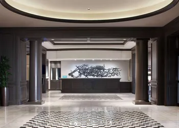 Hilton Alexandria Old Town hotel thumbnail 7