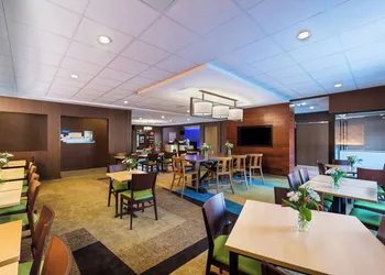 Fairfield by Marriott Inn & Suites Uncasville Mohegan Sun Area hotel thumbnail 2