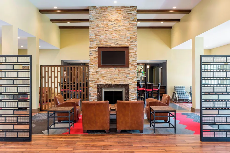 Four Points by Sheraton Buffalo Grove hotel detail image 2