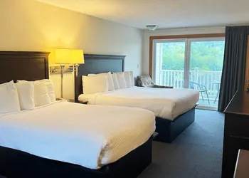 Indian Head Resort hotel thumbnail 2
