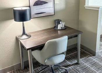 Sonesta Essential Orlando Airport hotel thumbnail 8