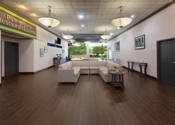 Wyndham Garden Romulus Detroit Metro Airport hotel thumbnail 8