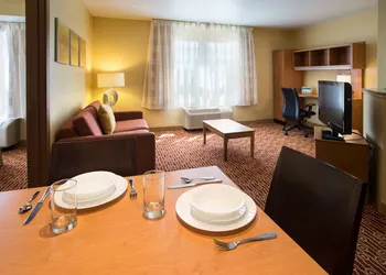 Sonesta Simply Suites Phoenix Scottsdale hotel thumbnail 4