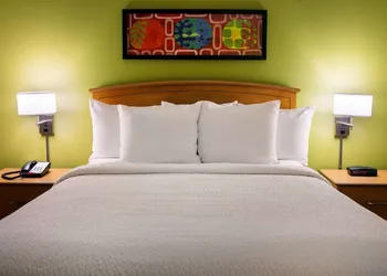 Sonesta Simply Suites Phoenix Scottsdale hotel thumbnail 7
