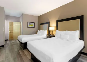 Best Western Plus Des Moines West Inn & Suites hotel thumbnail 4