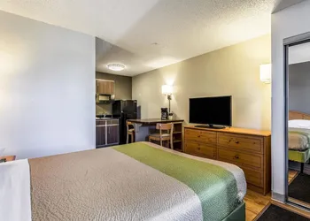 Studio 6 Albuquerque, NM - North hotel thumbnail 8