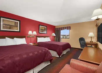 Ramada by Wyndham East Orange hotel thumbnail 6