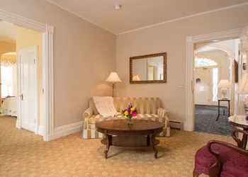 Middlebury Inn hotel thumbnail 3