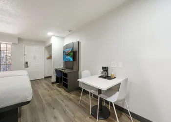 Studio 6 Extended Stay Tucker GA Atlanta Northlake hotel thumbnail 3