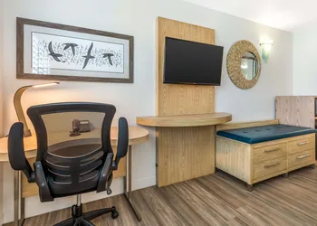 Best Western Plus Capitola By-the-sea Inn & Suites hotel thumbnail 7
