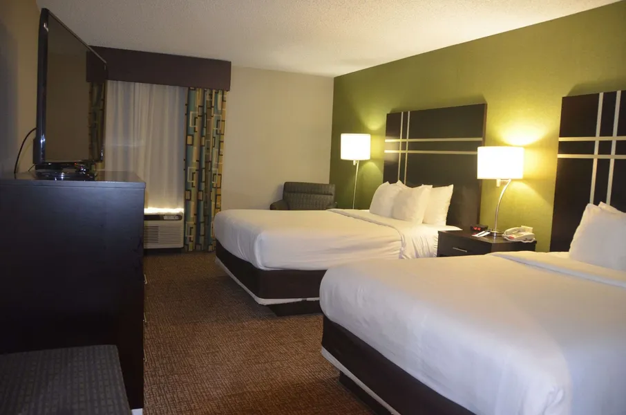 Comfort Inn & Suites Maumee - Toledo (I80-90) hotel detail image 6