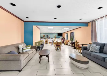 Americas Best Value Inn McMinnville hotel thumbnail 4