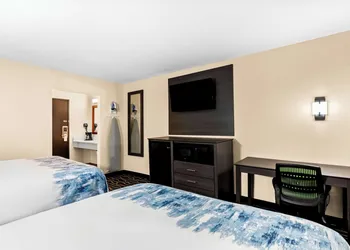 Americas Best Value Inn McMinnville hotel thumbnail 7