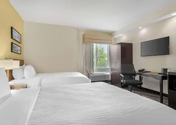 Sleep Inn & Suites at Concord Mills hotel thumbnail 5