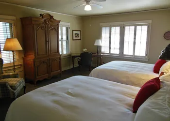 The Upham Hotel hotel thumbnail 8