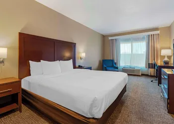 Comfort Inn Lathrop - Stockton Airport hotel thumbnail 7