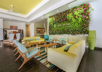 Kauai Shores Hotel hotel thumbnail 4