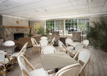 Hilltop Inn by Riversage hotel thumbnail 2