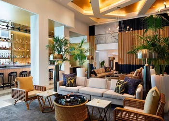 Cadillac Hotel & Beach Club, Autograph Collection hotel thumbnail 2