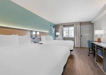 Comfort Inn Sea World Area hotel thumbnail 6