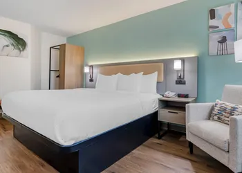 Comfort Inn Sea World Area hotel thumbnail 7