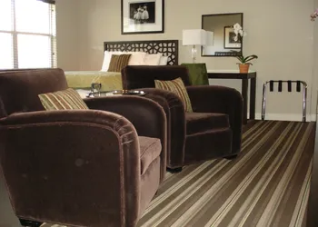 The Eo Inn - Downtown hotel thumbnail 8