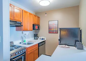 Towneplace Suites By Marriott Streetsboro hotel thumbnail 8