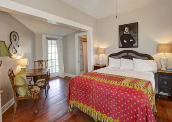 Inn on the Riverwalk hotel thumbnail 8