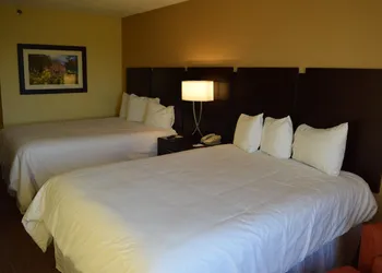 BridgePointe Hotel & Marina hotel thumbnail 5