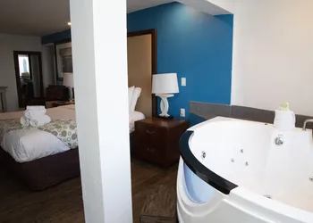 Dream Inn hotel thumbnail 3