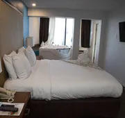 Dream Inn hotel detail image 7