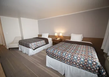 Brookhurst Plaza Inn hotel thumbnail 8