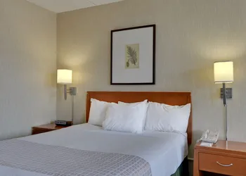 Vagabond Inn Los Angeles at USC hotel thumbnail 3