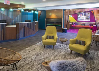 Accent Inns Vancouver Airport hotel thumbnail 4