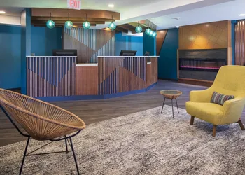 Accent Inns Vancouver Airport hotel thumbnail 7