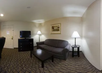 Holiday Inn Express & Suites Columbus East Reynoldsburg by IHG hotel thumbnail 8