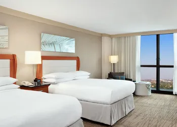 DoubleTree by Hilton Hotel Miami Airport & Convention Center hotel thumbnail 5