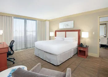 DoubleTree by Hilton Hotel Miami Airport & Convention Center hotel thumbnail 7
