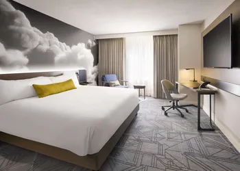 Novotel Toronto Centre hotel thumbnail 5