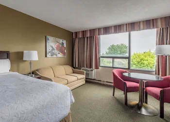 Hôtel WelcomINNS hotel thumbnail 8